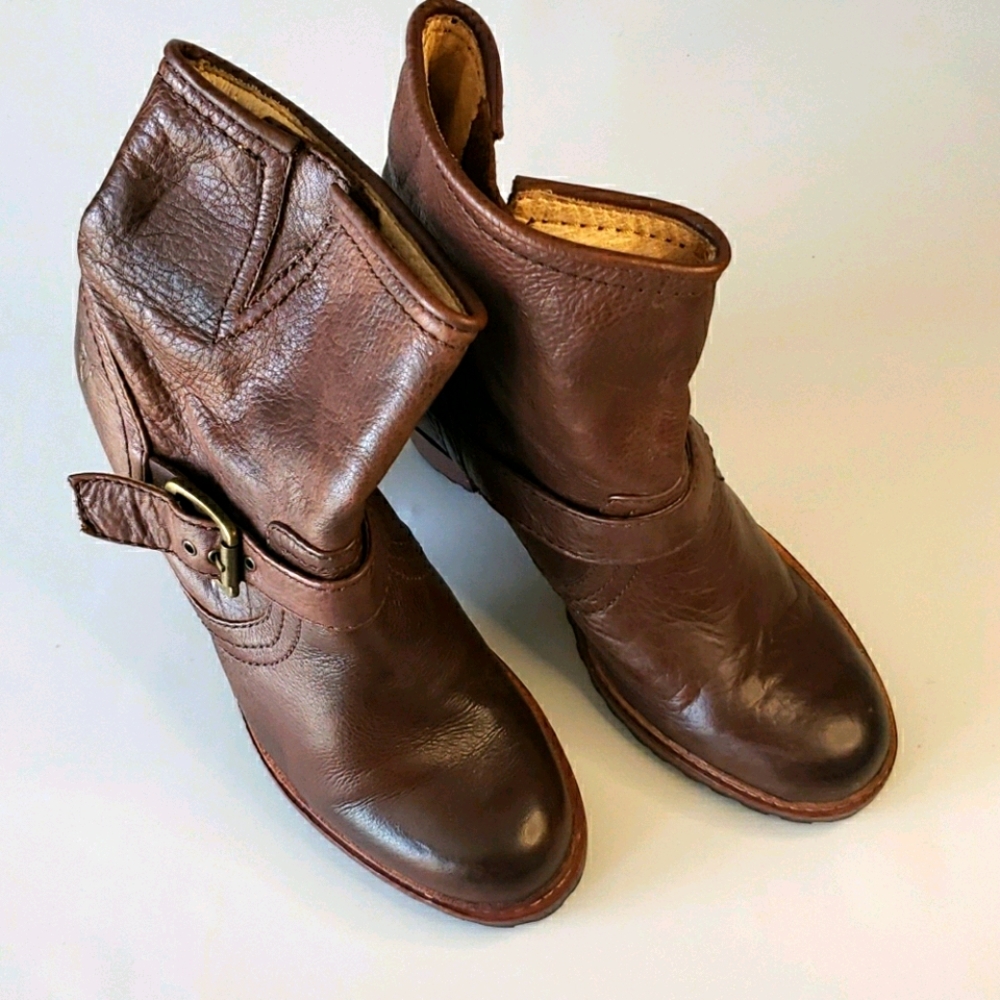 Frye "Lucy Engineer" Heel Booties